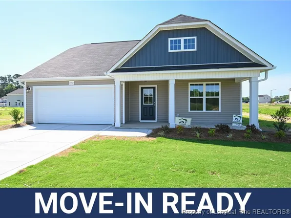 1910 Elephant Ln, Hope Mills, NC 28348