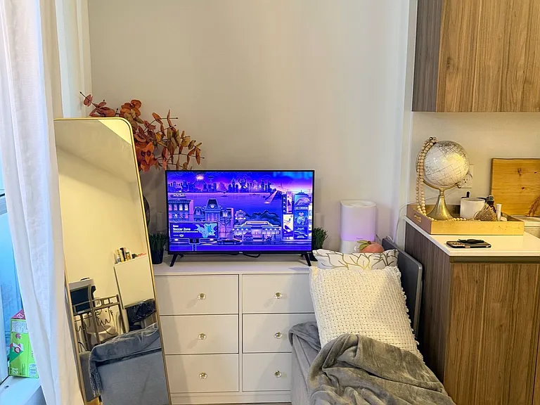 15 Richardson St #408 — Photo 7