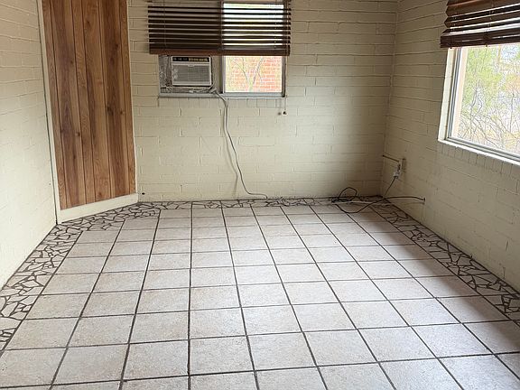 2nd image of 5326 E Willard St #5326