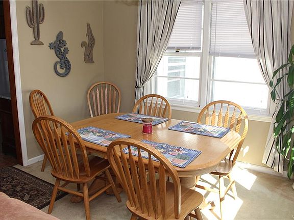 5th image of 5693 Walden Dr