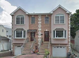 818 7th St #B, Secaucus, NJ 07094