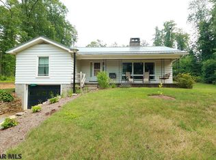 2581 Pennington Rd, Tyrone, PA 16686