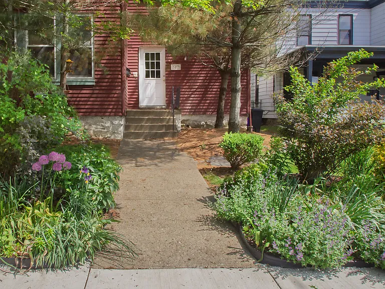 317 Franklin Ave #2 — Photo 1