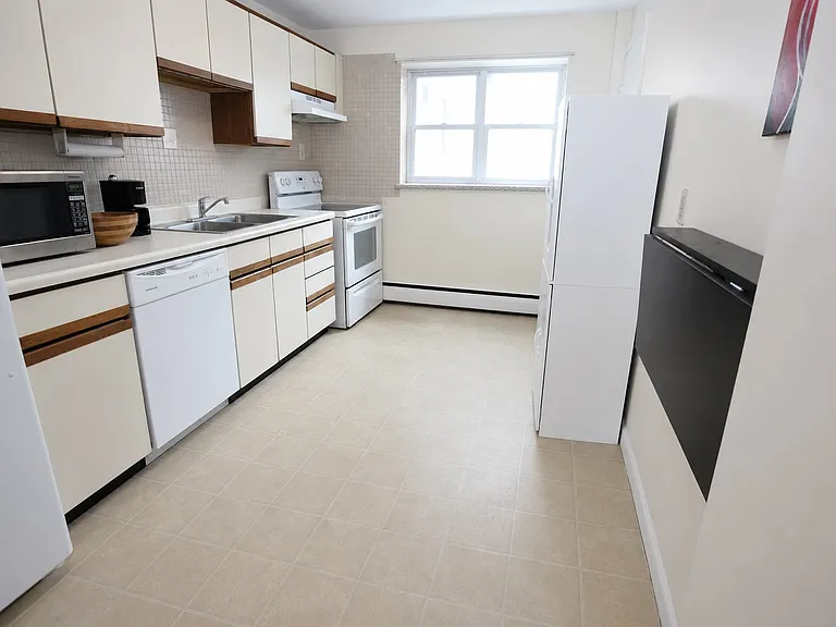 65 Colborne Rd #3 — Photo 2