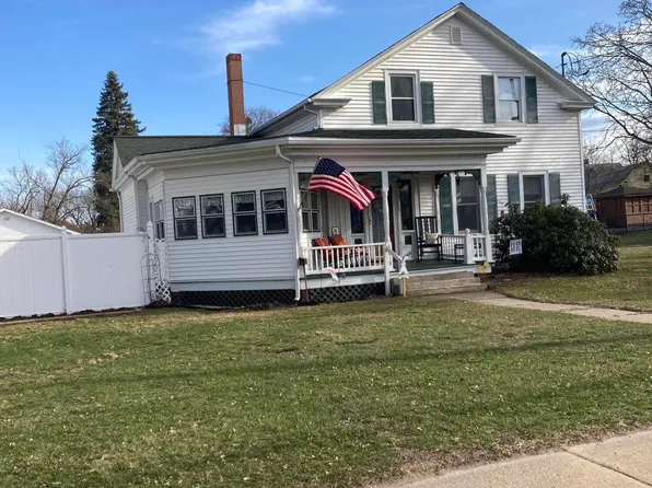 3018 Main St, Peru, NY 12972
