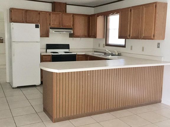 3rd image of 436 Mose Dr