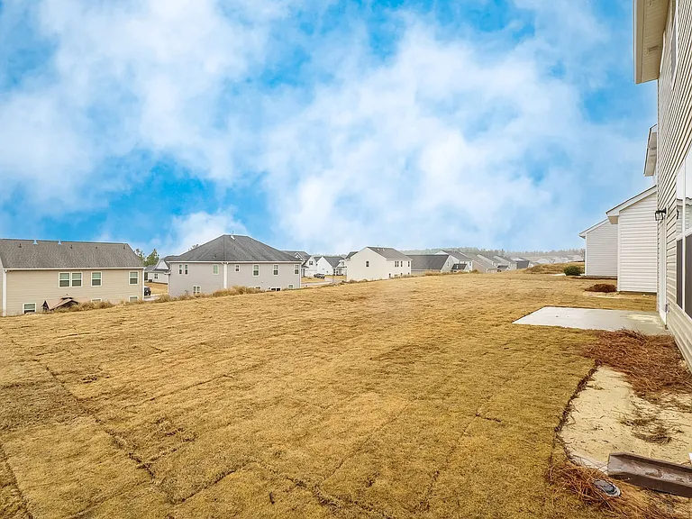 775 Justify Loop — Photo 7