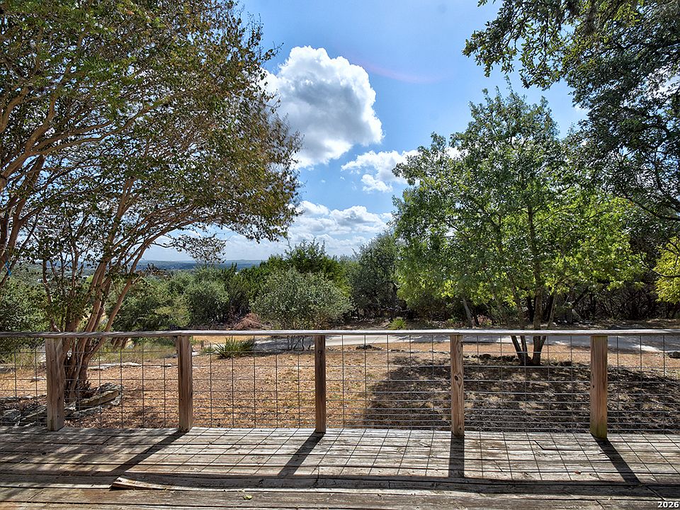1st image of 181 QUERCUS LN