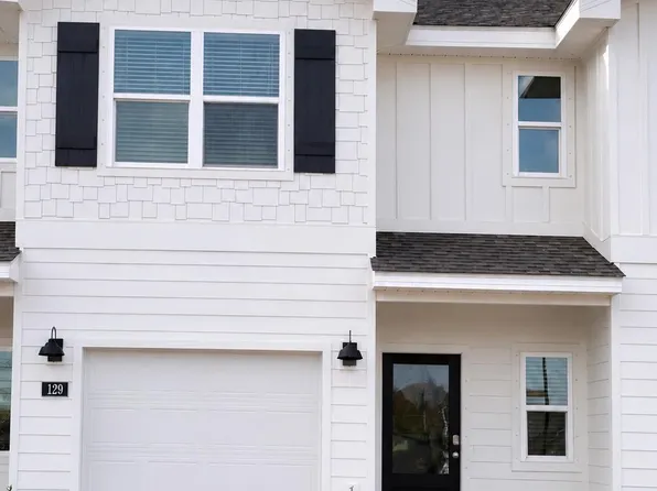 129 Harper Grove Cir, Ocean Springs, MS 39564