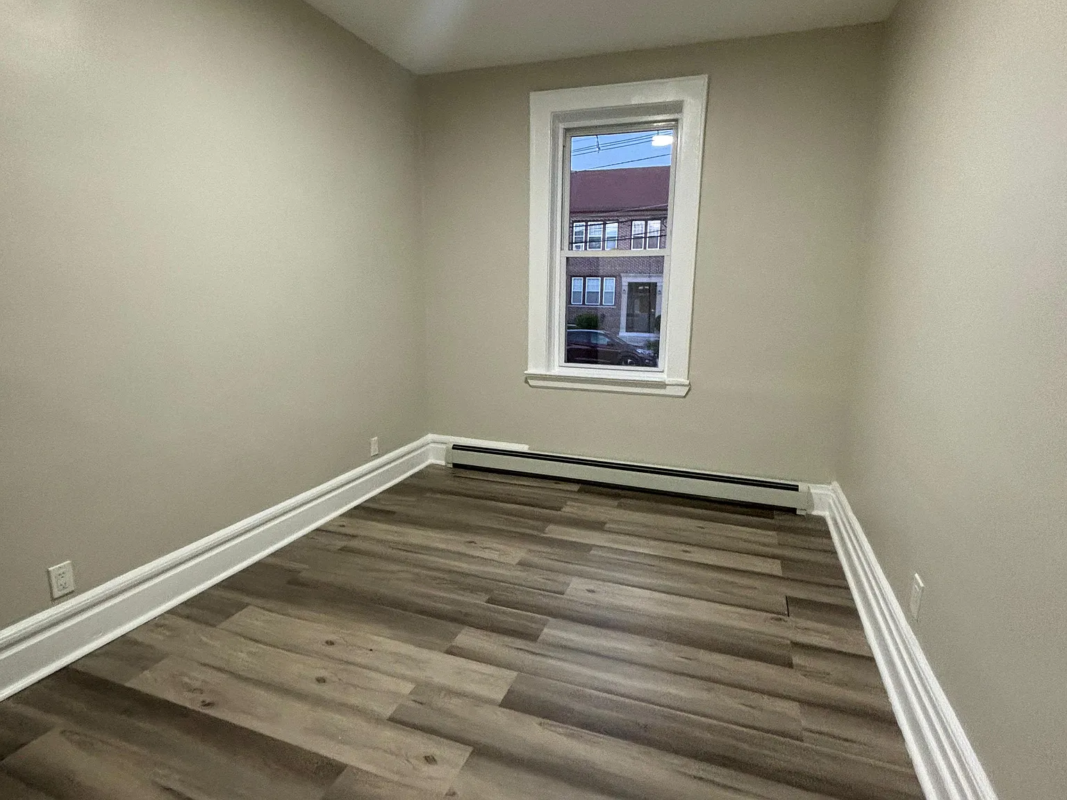 2 bed, 800 sqft, $2,050 — Photo 4