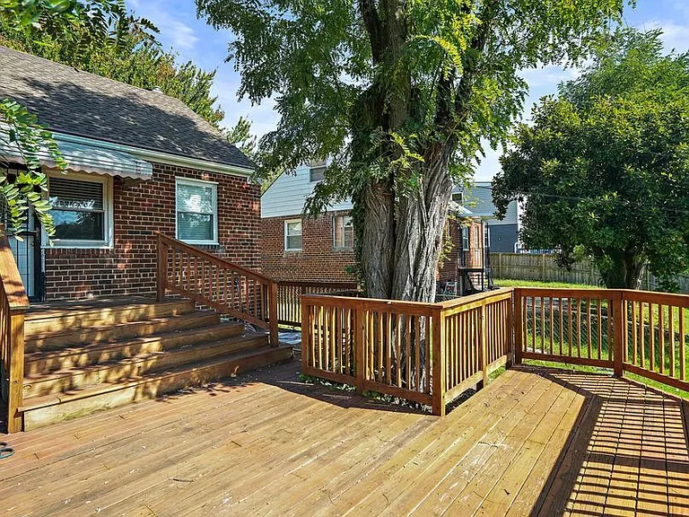 813 Hilltop Ter SE — Photo 39