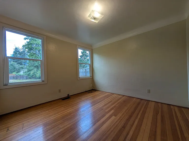 2064 Washington St — Photo 11