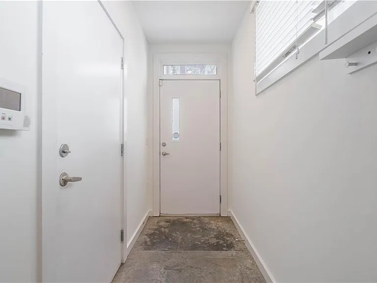 1338 Rietveld Row NW — Photo 4