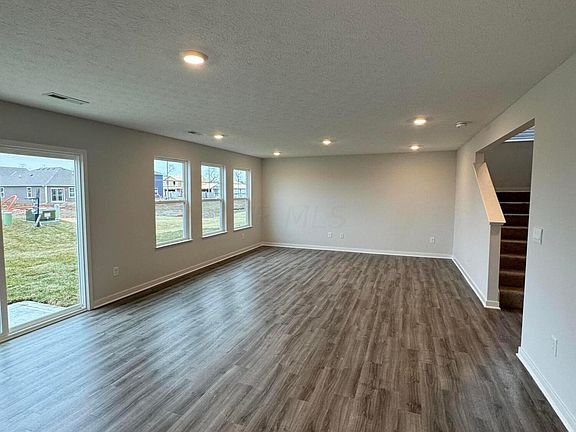 3rd image of 547 Faulkner Dr