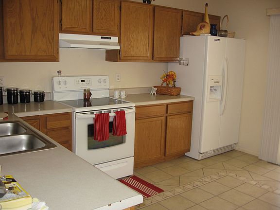Spacious Kitchen