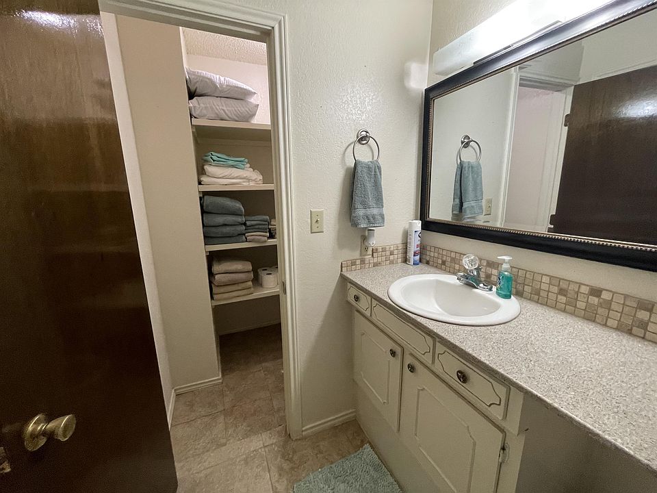 912 Canyon 912 Canyon St Plainview TX Zillow