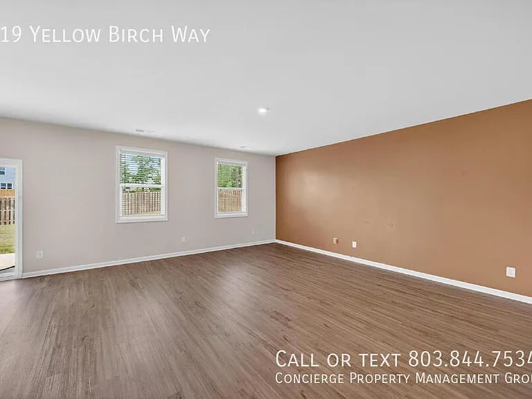 119 Yellow Birch Way — Photo 3