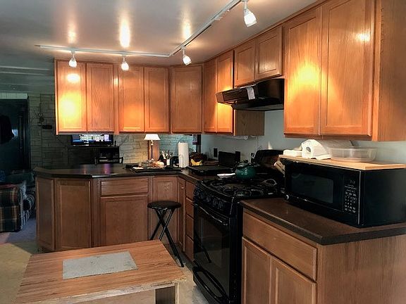 4th image of 5922 Railroad Ave