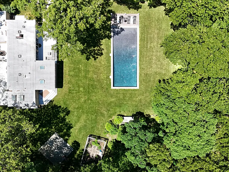 403 Springs Fireplace Rd — Photo 28