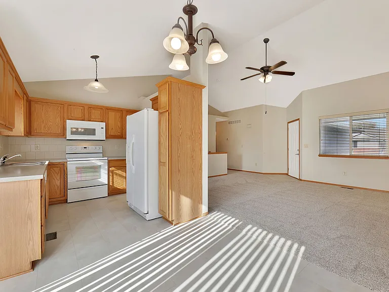 221 S Maize Rd #32 — Photo 16