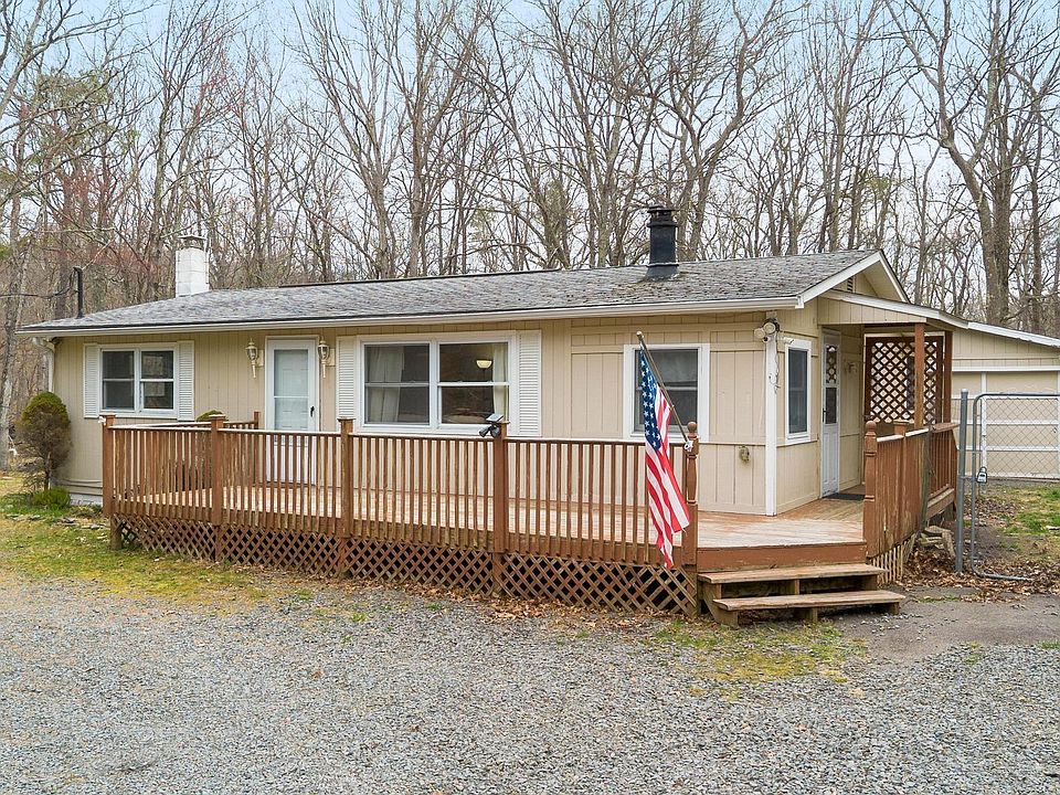 1st image of 136 Buckhorn Dr