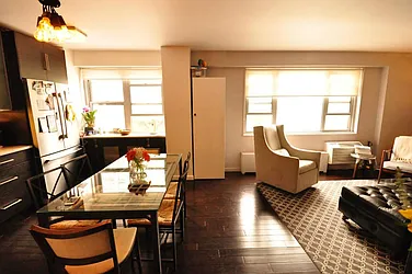 Rented by Concept Real Estate Group