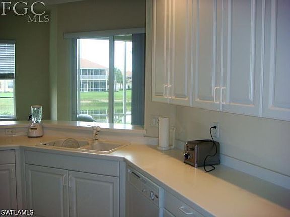 4th image of 5581 Berkshire Dr APT 103