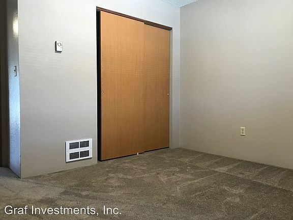 4th image of 310 Pleasant Ave APT 20