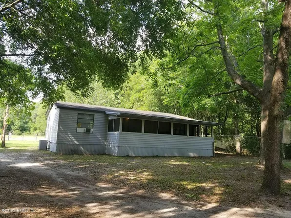 132 E Ranch Trl, Palatka, FL 32177