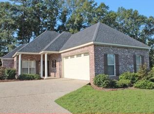 44 Cambrian Rdg, Petal, MS 39465