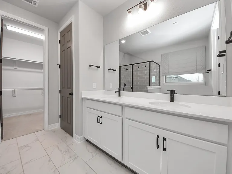 108 Summer Pool Ct — Photo 29