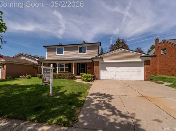 5 Snow Ct, Dearborn, MI 48124