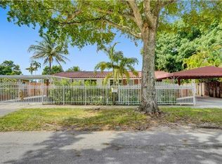 470 NE 127th St, North Miami, FL 33161