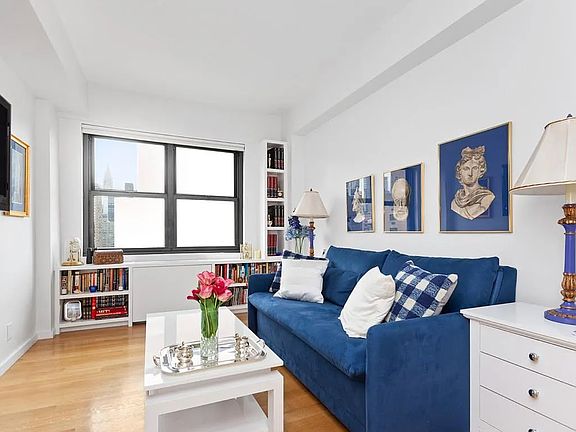 4th image of 200 E 27th St APT 7F