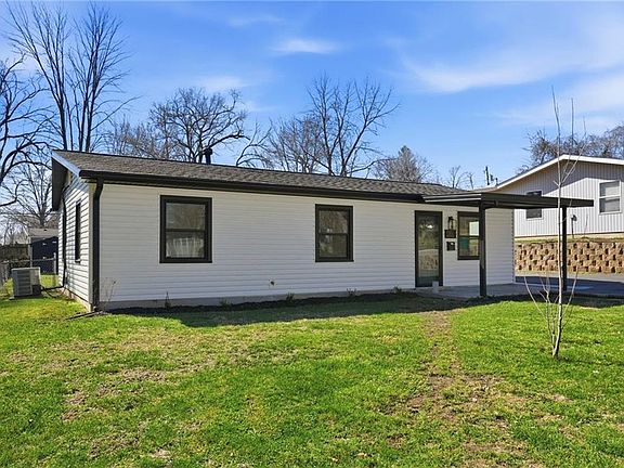 4th image of 4721 Oak Grove Rd