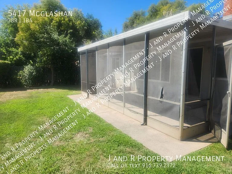 5417 McGlashan St — Photo 17