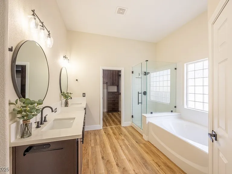 8217 Cabin Springs Ave — Photo 3