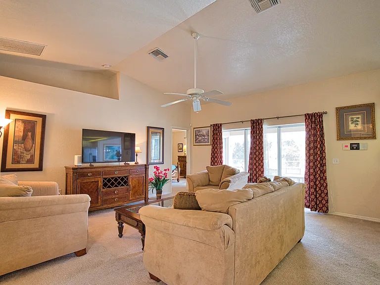 116 Albatross Rd — Photo 6