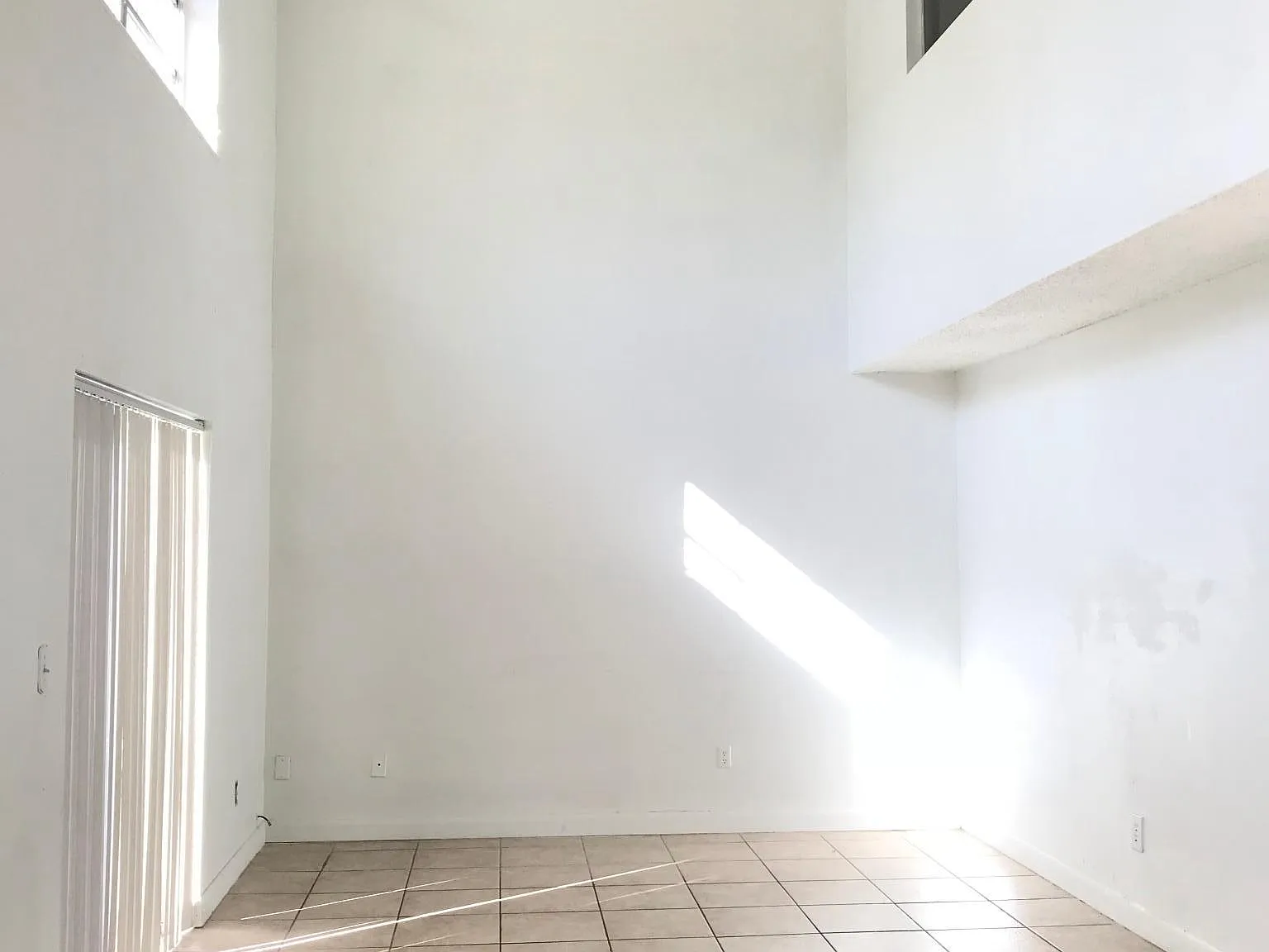 3 bed, 1420 sqft, $2,500 — Photo 2
