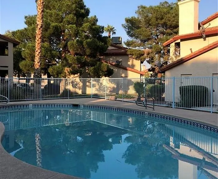 705 Rock Springs Dr #202 — Photo 20