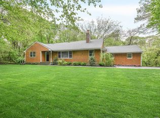 47 Harbor Acres Rd, Port Washington, NY 11050