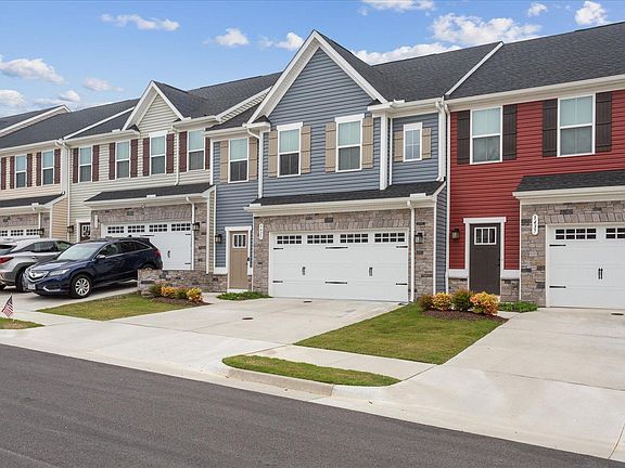 2nd image of 3435 Foxglove Dr