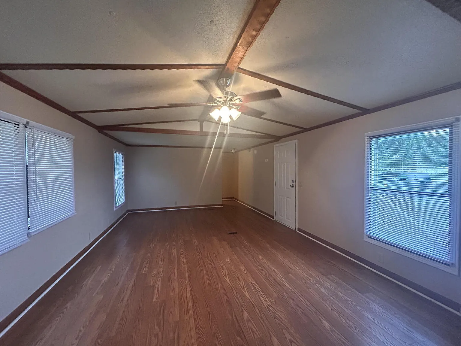 2 bed, 2.0 bath, $900 — Photo 2