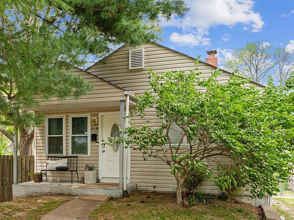 1st image of 219 Monica Dr