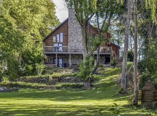 6740 Burma Rd, Waterford, WI 53185