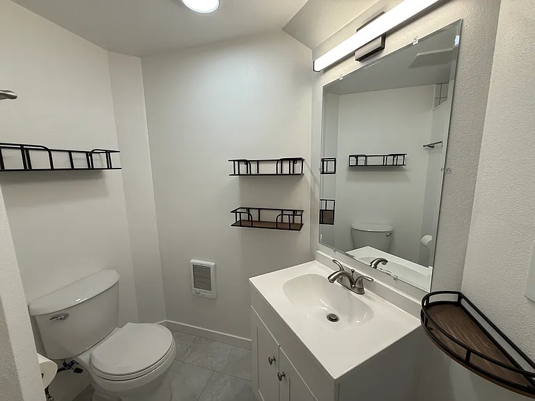 4207 Phinney Ave N #B — Photo 5