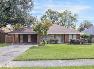 103 Presbytere Pkwy, Lafayette, LA 70503