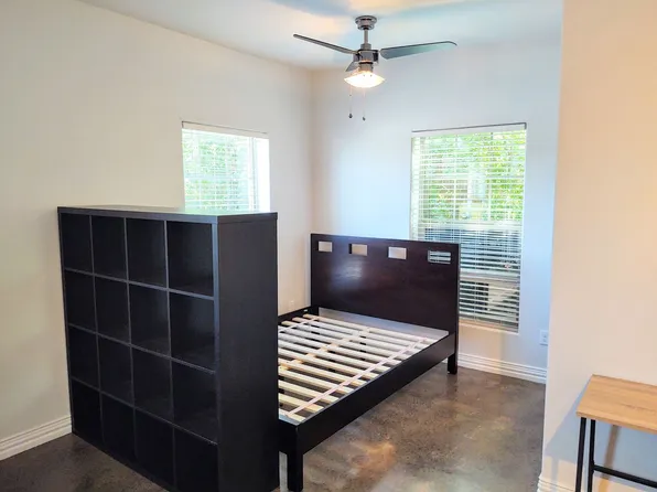 Hickory Park Apartments, 2505 W Hickory St APT 16, Denton, TX 76201