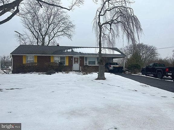 2nd image of 1637 Landis Rd