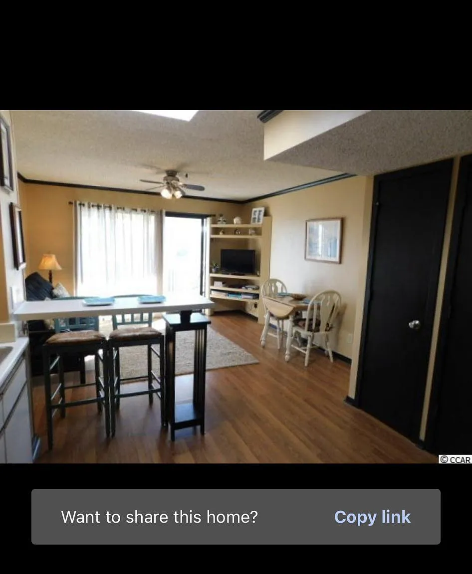 1 bed, 1.5 bath, 650 sqft, $1,100 — Photo 1
